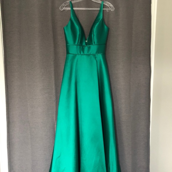 mac duggal emerald green dress